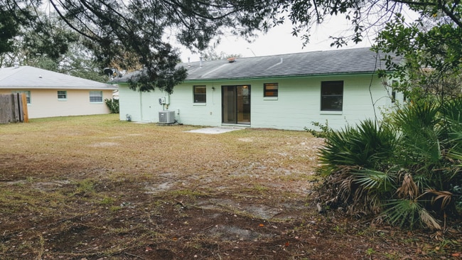 177 Marion Oaks Ln in Ocala, FL - Foto de edificio - Building Photo