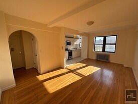 AMSTERDAM AVENUE in New York, NY - Building Photo