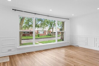 4543 S Leclaire Ave in Chicago, IL - Building Photo - Building Photo