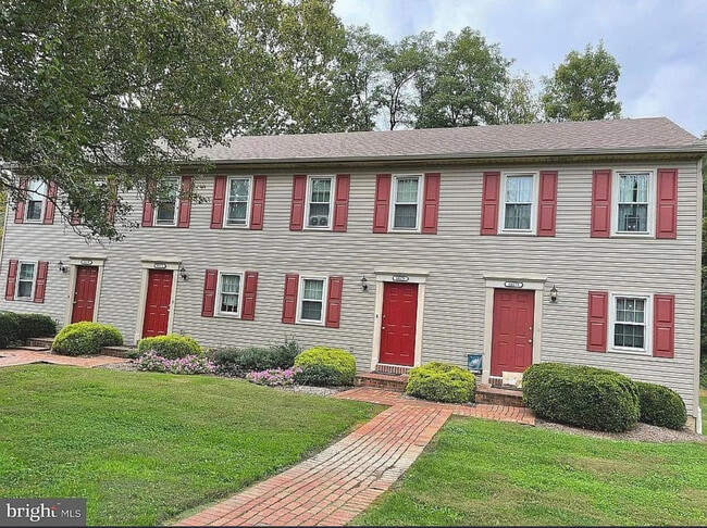 1617 Chadwick Cir in Lancaster, PA - Building Photo - Building Photo