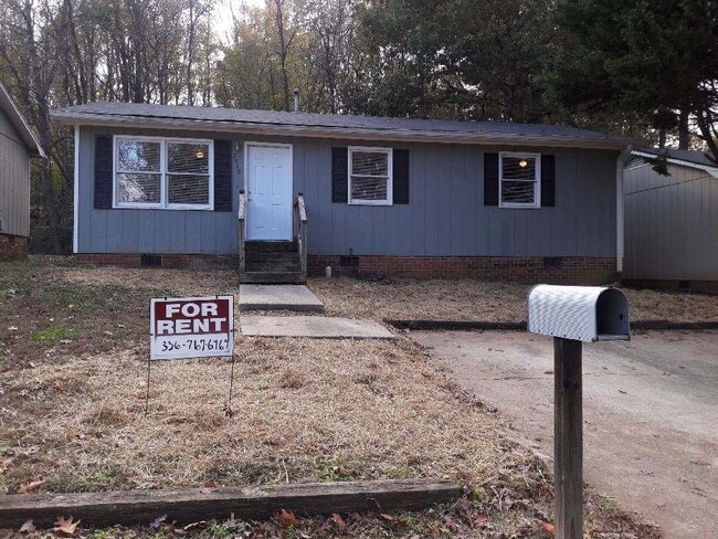 property at 2818 Craig Point Rd