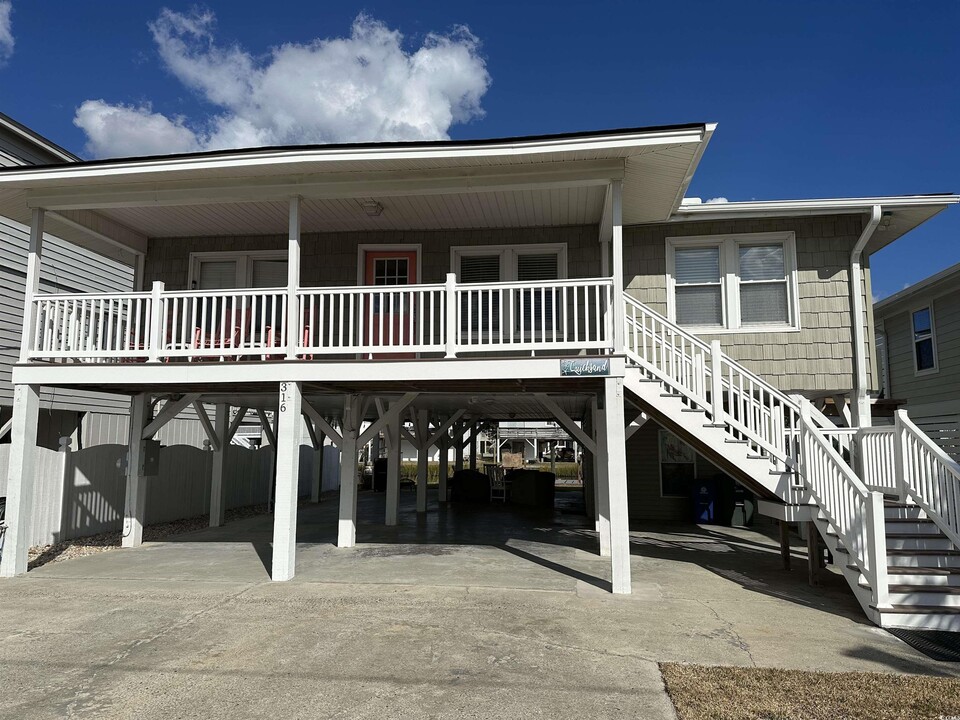 316 52nd Ave N in North Myrtle Beach, SC - Foto de edificio