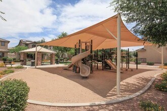 903 S Swallow Ln in Gilbert, AZ - Building Photo - Building Photo