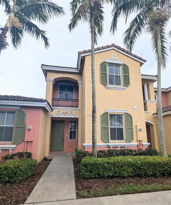 2340 NE 42nd Cir in Homestead, FL - Building Photo