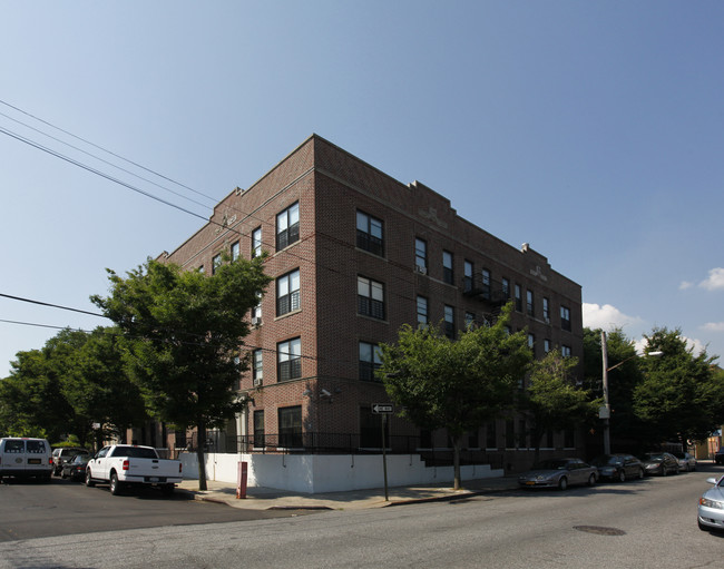 Belmar Court in Brooklyn, NY - Building Photo - Building Photo