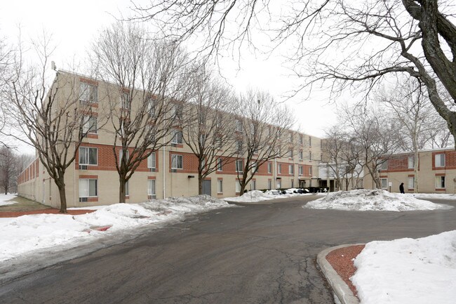 Congressman George W. Collins Apartments in Chicago, IL - Building Photo - Building Photo