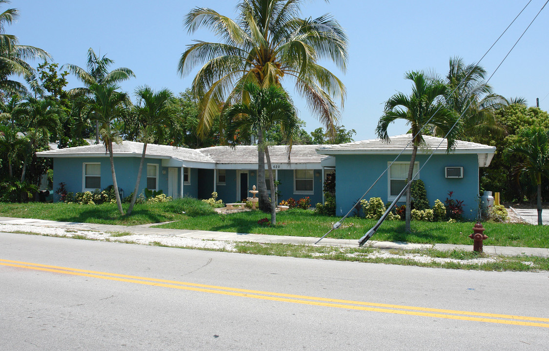 620 SW 7th St in Fort Lauderdale, FL - Building Photo