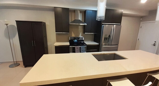 944 N Marshall St in Philadelphia, PA - Foto de edificio - Building Photo