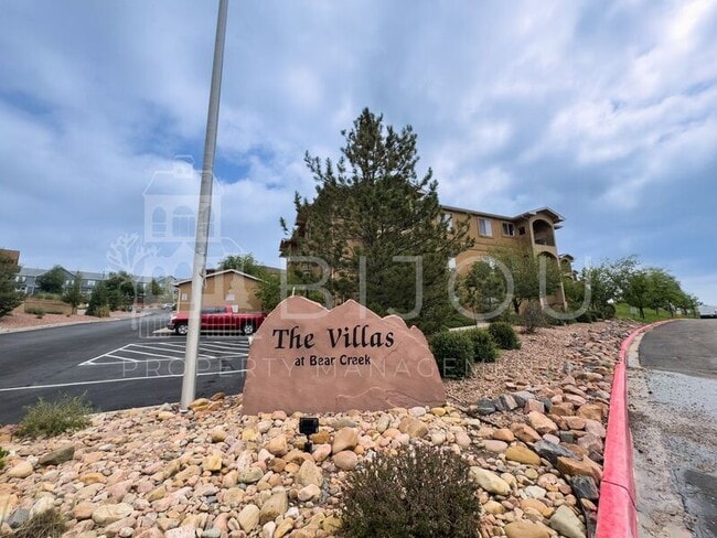 1695 Little Bear Creek Point in Colorado Springs, CO - Foto de edificio - Building Photo