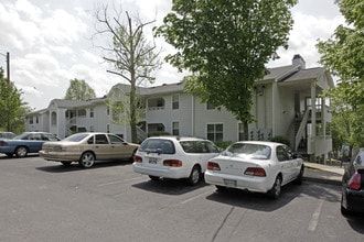 Pebble Creek Apartments in Antioch, TN - Foto de edificio - Building Photo