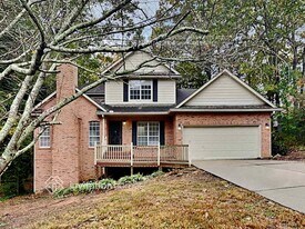 2919 Trotters Crest Dr in Snellville, GA - Building Photo