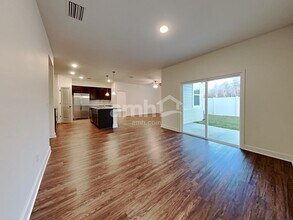 5729 Hampton Creek Rd in Jacksonville, FL - Building Photo - Building Photo