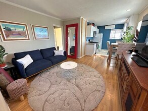 4749 Niagara Ave in San Diego, CA - Building Photo - Building Photo