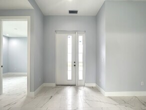 2643 47th St SW in Naples, FL - Building Photo - Building Photo