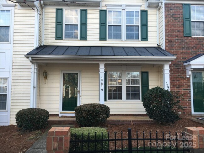 17819 Delmas Dr in Cornelius, NC - Building Photo - Building Photo