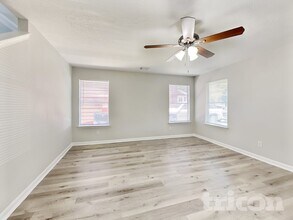 10111 Victoria Falls Ln in Houston, TX - Building Photo - Building Photo