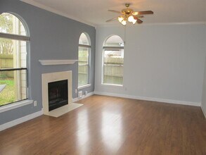 8819 Diamond Lake Ln in Houston, TX - Building Photo - Building Photo