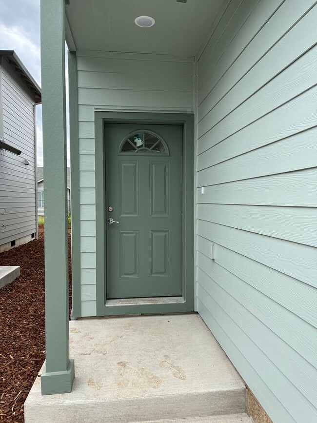 1307 N Garrison Rd in Vancouver, WA - Building Photo - Building Photo