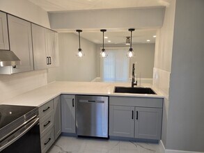 4988 Steel Dust Ln, Unit 4988 in Lutz, FL - Foto de edificio - Building Photo