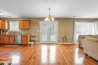 4317 Saron Dr in Lexington, KY - Building Photo - Building Photo