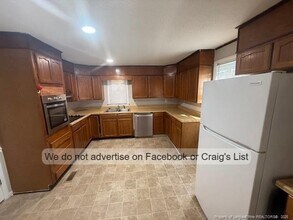 5517 Brown St in Hope Mills, NC - Building Photo - Building Photo