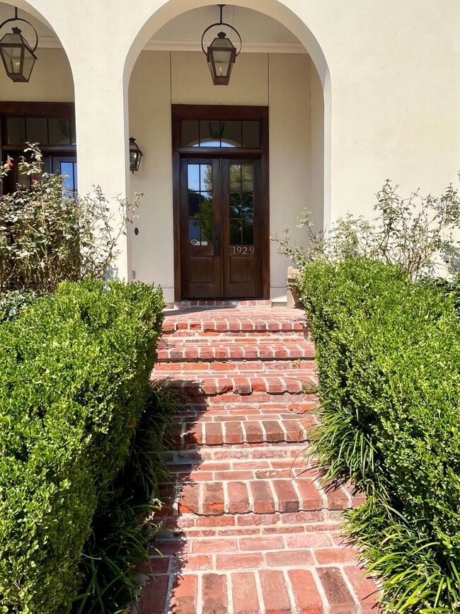 1929 Albizia Ct in Baton Rouge, LA - Building Photo - Building Photo