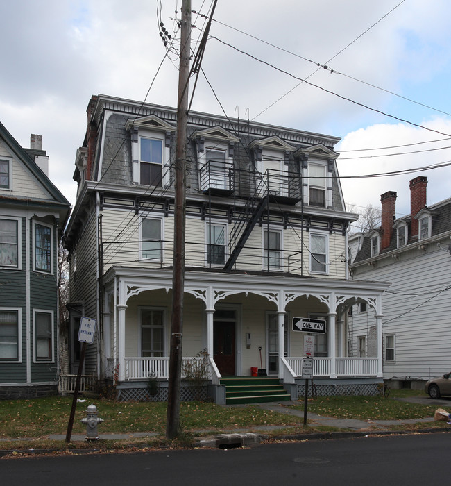 31 Green St in Kingston, NY - Building Photo - Building Photo