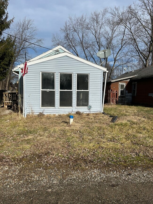 2339 Berdel St SE, Unit 2339 Berdel Pl SE Canton in Canton, OH - Foto de edificio - Building Photo