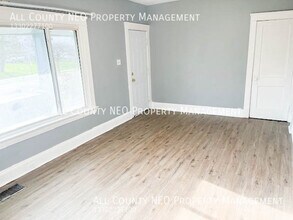 3310 E 134th St in Cleveland, OH - Building Photo - Building Photo