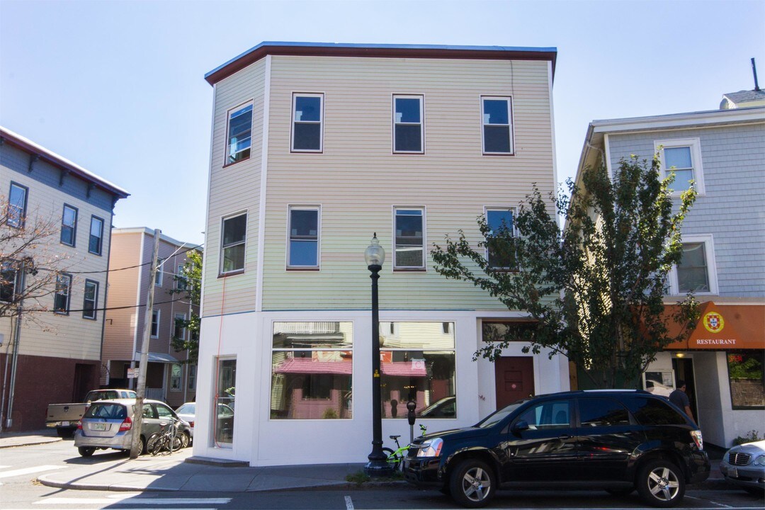 1190 Cambridge St-Unit -3 in Cambridge, MA - Building Photo
