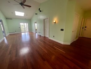 1324 W Chester Pike, Unit 210 in West Chester, PA - Foto de edificio - Building Photo