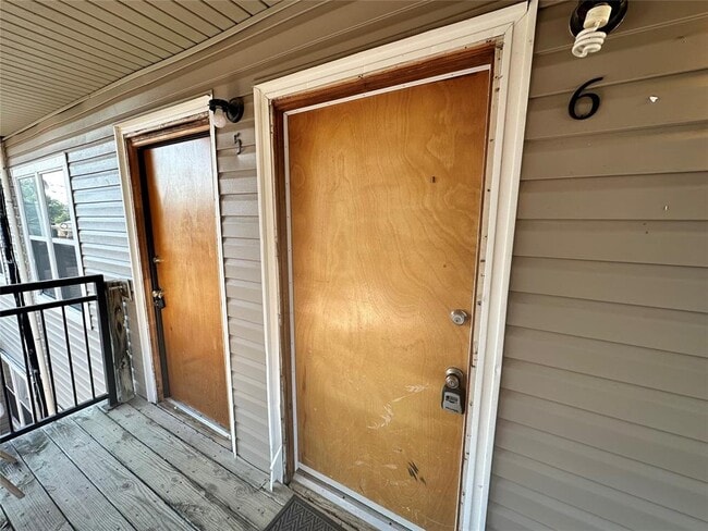property at 731 Deans Row Ave
