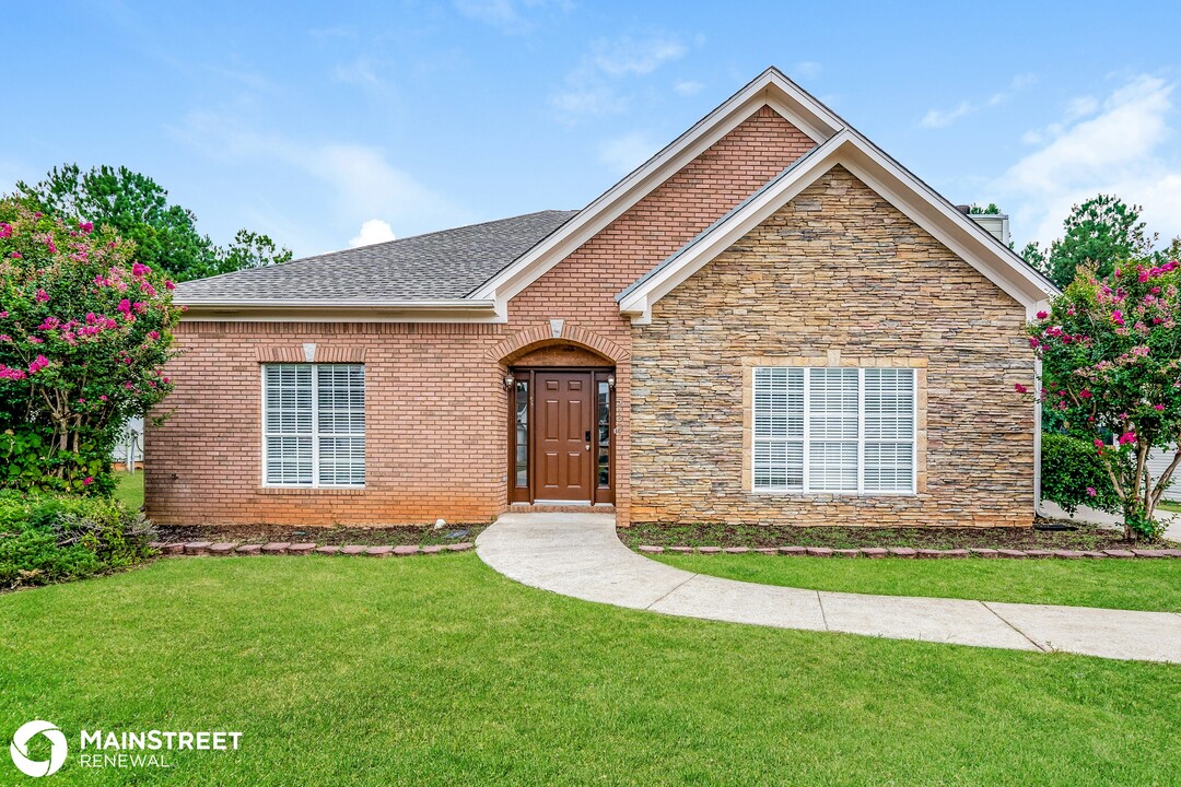 5124 Candlebrook Terrace in Bessemer, AL - Building Photo