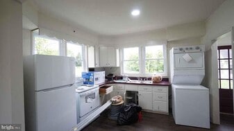 2953 W Germantown Pike in Norristown, PA - Building Photo