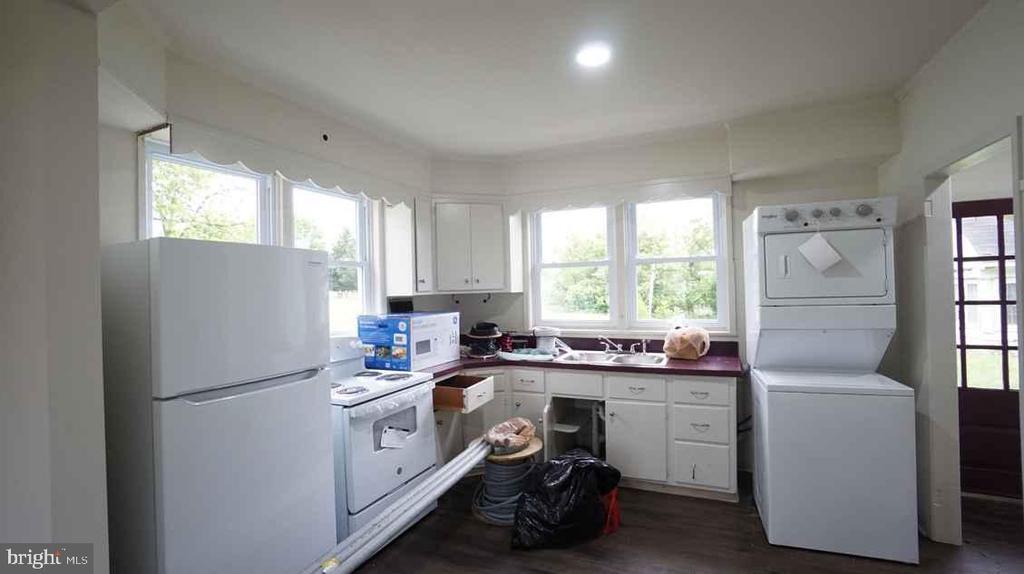 2953 W Germantown Pike in Norristown, PA - Building Photo