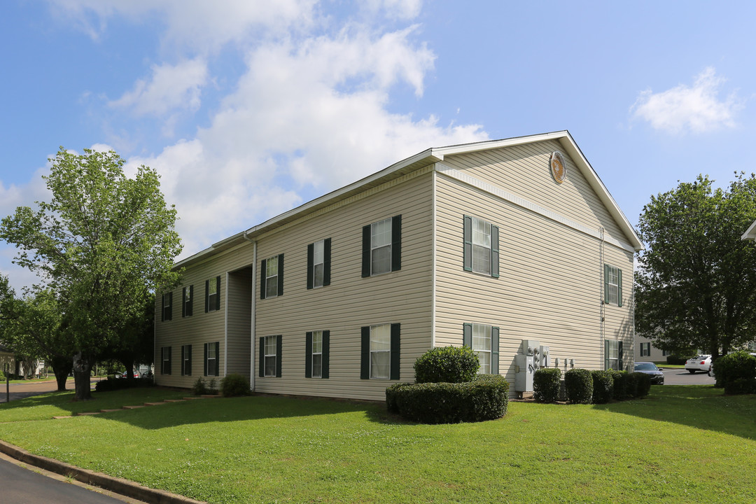 Windsor Park in Jackson, MS - Building Photo