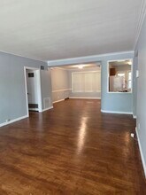 8241 Delmar Blvd, Unit 1W in St. Louis, MO - Building Photo - Building Photo