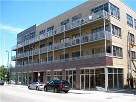 2157 N Damen Ave in Chicago, IL - Building Photo