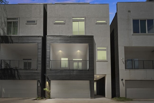 property at 513 Schweikhardt St