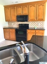 211 Forrest Oak Ln in Huntsville, AL - Building Photo - Building Photo