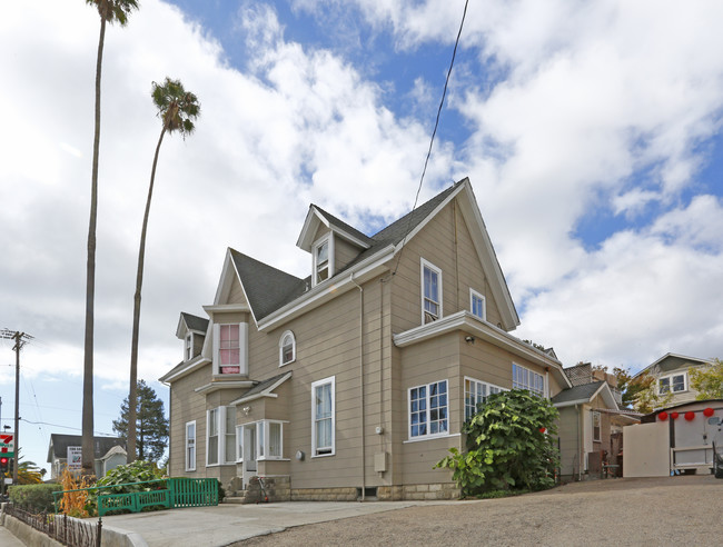 423 Broadway in Santa Cruz, CA - Building Photo - Primary Photo