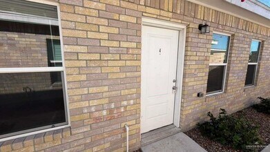 18 Kentucky St in Alton, TX - Building Photo - Building Photo