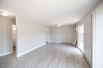Greenbush Station in East Greenbush, NY - Building Photo - Interior Photo