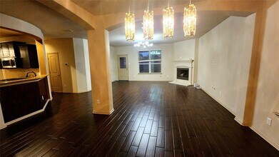 4003 Hans St in Pearland, TX - Building Photo - Building Photo