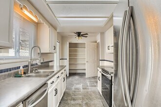 3810 S Atchison Way in Aurora, CO - Building Photo - Building Photo