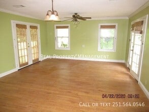 1063 Midmoor Dr in Mobile, AL - Building Photo - Building Photo