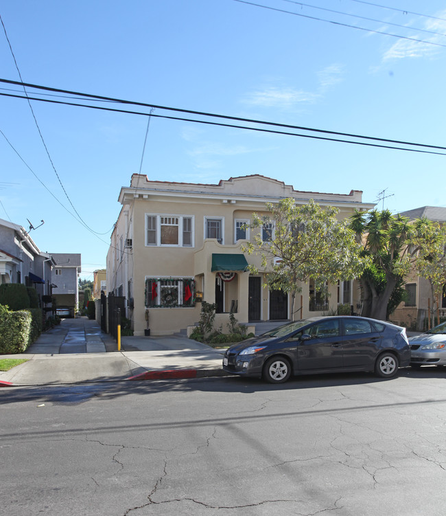 1640 N Alexandria Ave in Los Angeles, CA - Building Photo - Building Photo