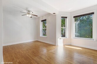 862 W Newport Ave in Chicago, IL - Building Photo - Building Photo