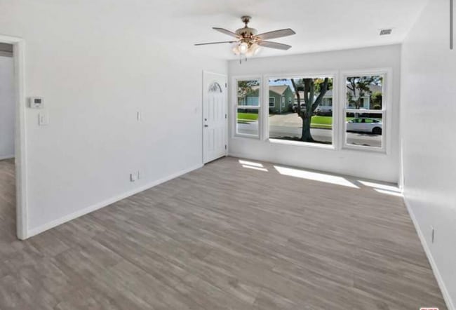 property at 5728 Hazelbrook Ave