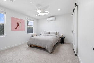 236 Camellia Ln, Unit B in Costa Mesa, CA - Building Photo - Building Photo